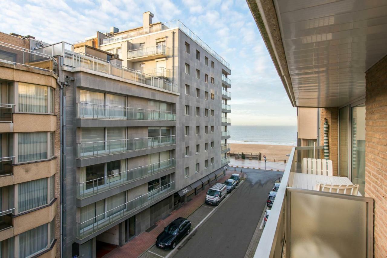 Yellow Knokke-Heist Buitenkant foto